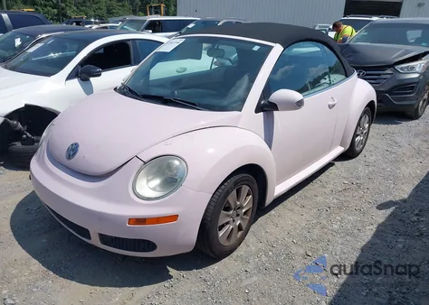 2010 Volkswagen New Beetle 2.5L z USA, uszkodzony, nr VIN 3VWRG3ALXAM009927